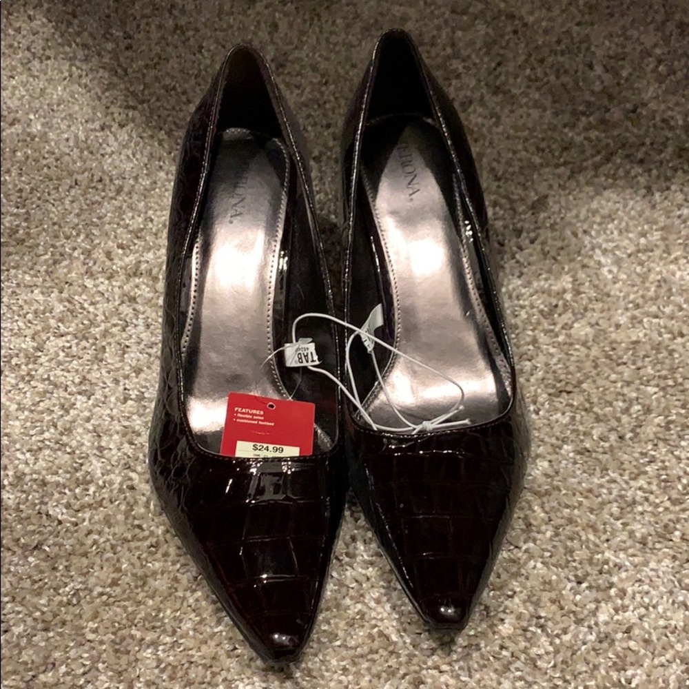 New with Tags - Merona Faux Alligator Heels